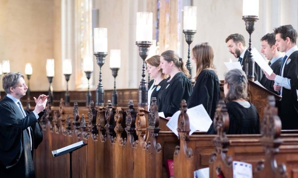 The Lincoln's Inn Choir singing in Chapel