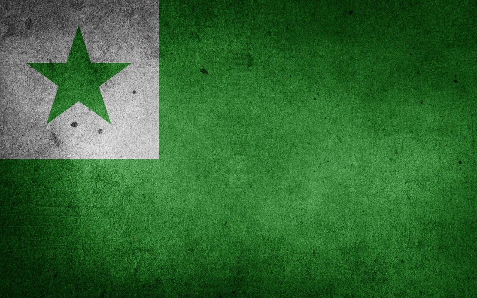 Main image of the blog post "Why Esperanto failed", showing the Esperanto flag.