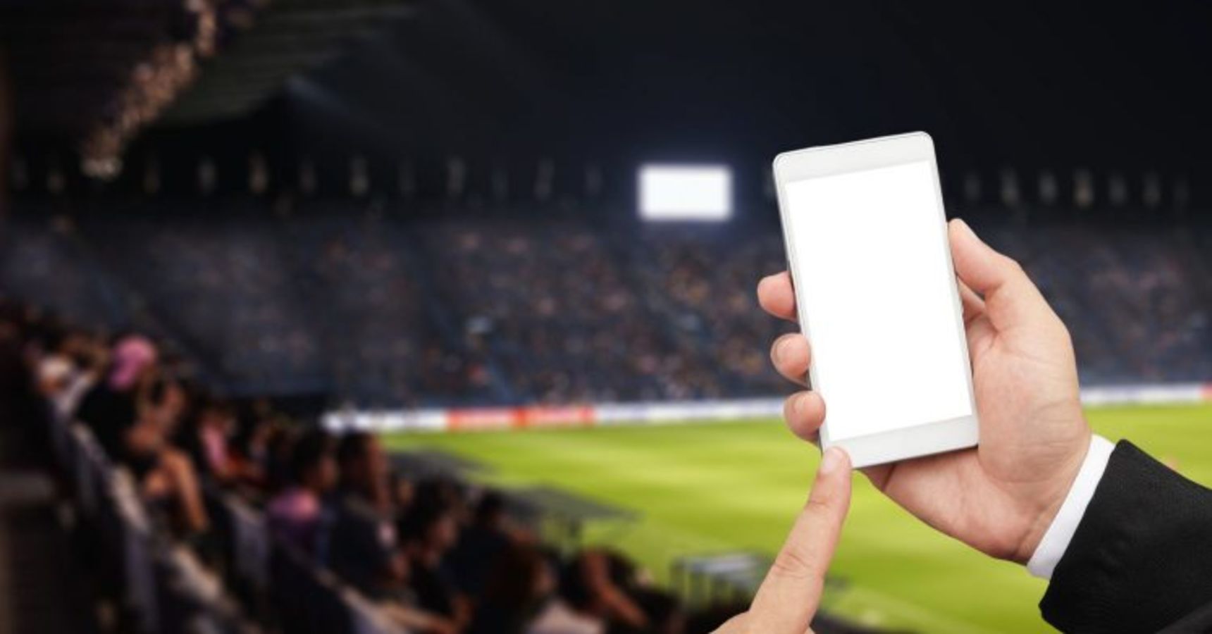 スマホがスポーツ観戦を豊かに 即座にリプレイが見られる時代へ Azrena スマホがスポーツ観戦を豊かに 即座にリプレイが見られる時代へ Azrena
