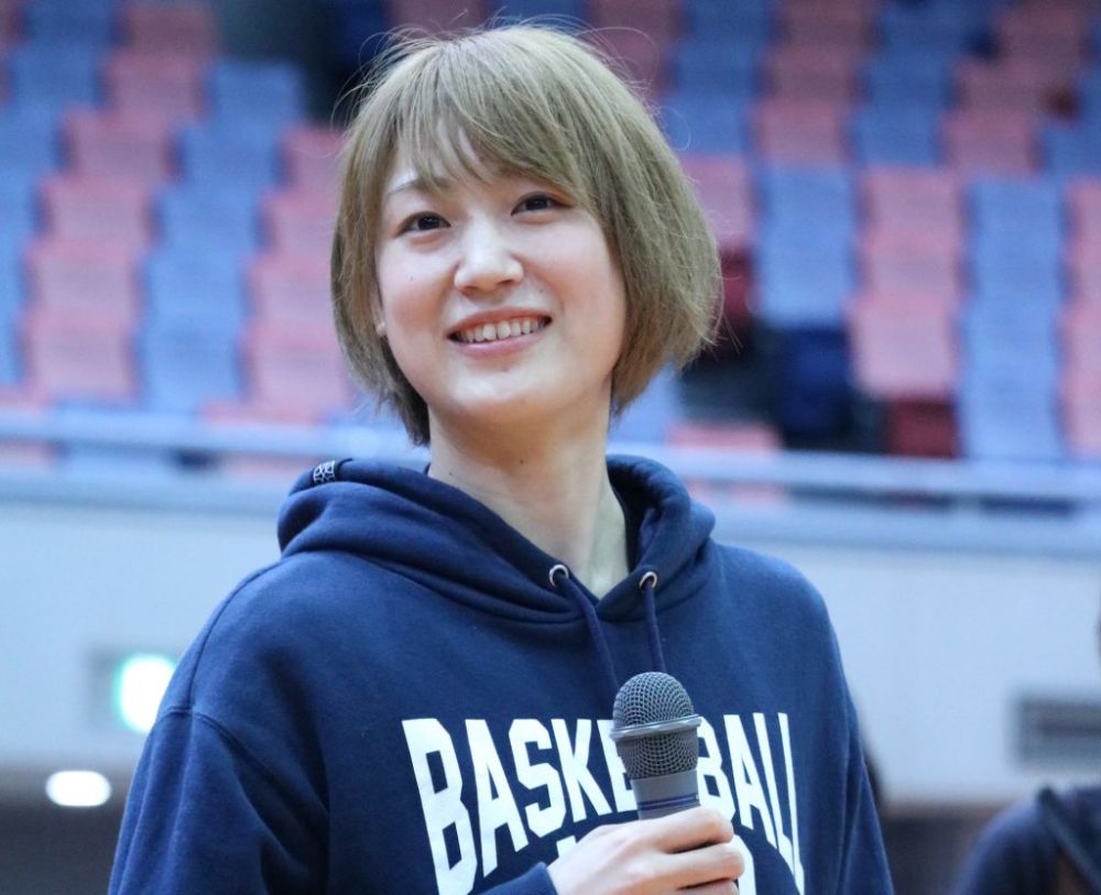 岡田麻央は かっこいい女性 を目指す 女子バスケ選手のセカンドキャリア Azrena