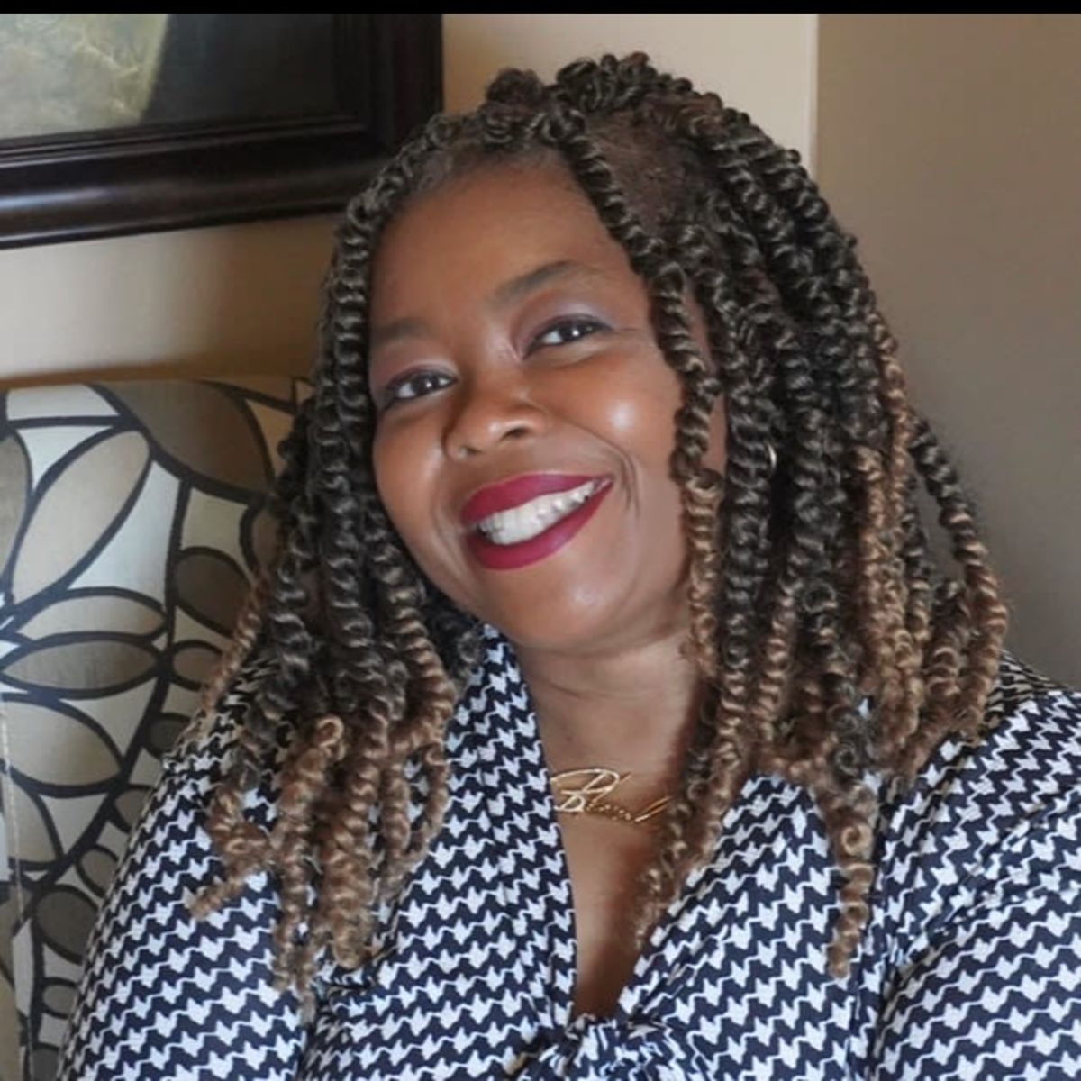 Linq - LaTashia Martin