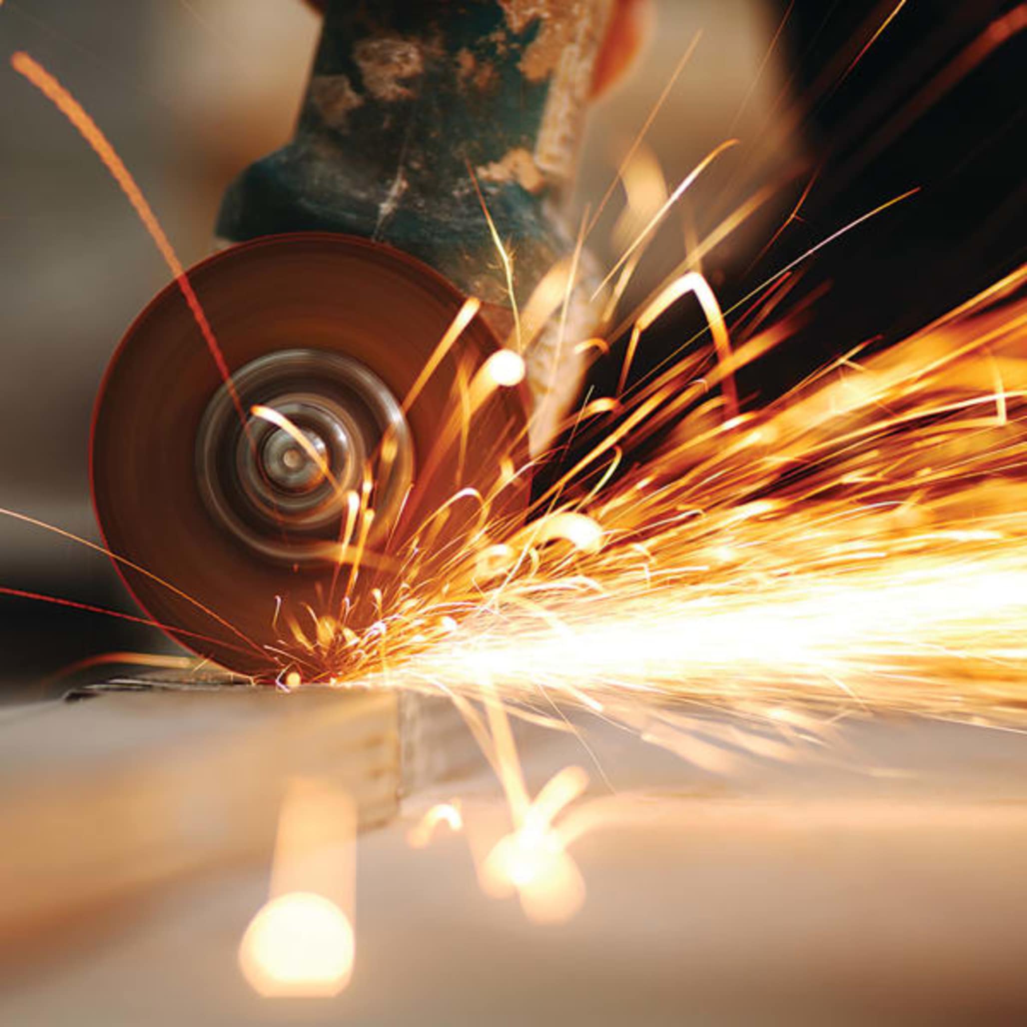 Angle Grinder Grinding Steel Bumper