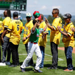 Mexico player highfiving Pirates players