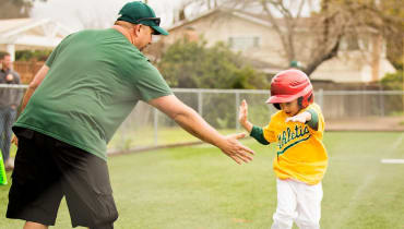 player-coach-slapping-hands-card