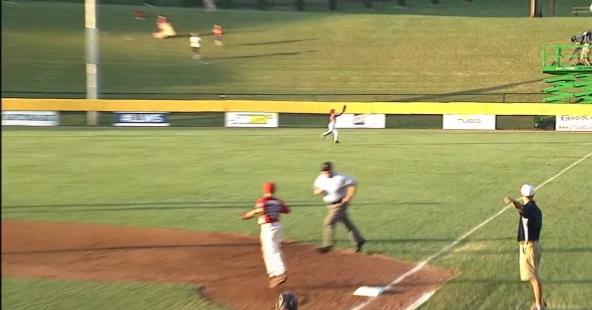 Chase Jackson's leaping catch LLB Southeast Regional Little League