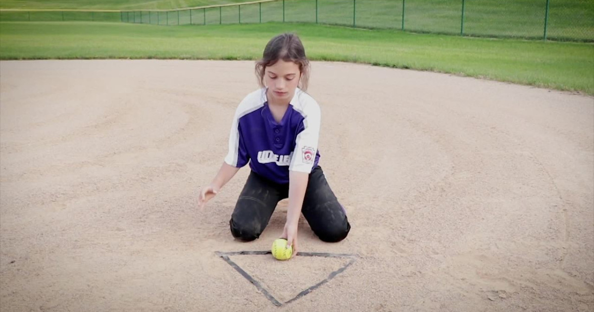 Little League Softball® Drills Fielding Knee Triangle Little League