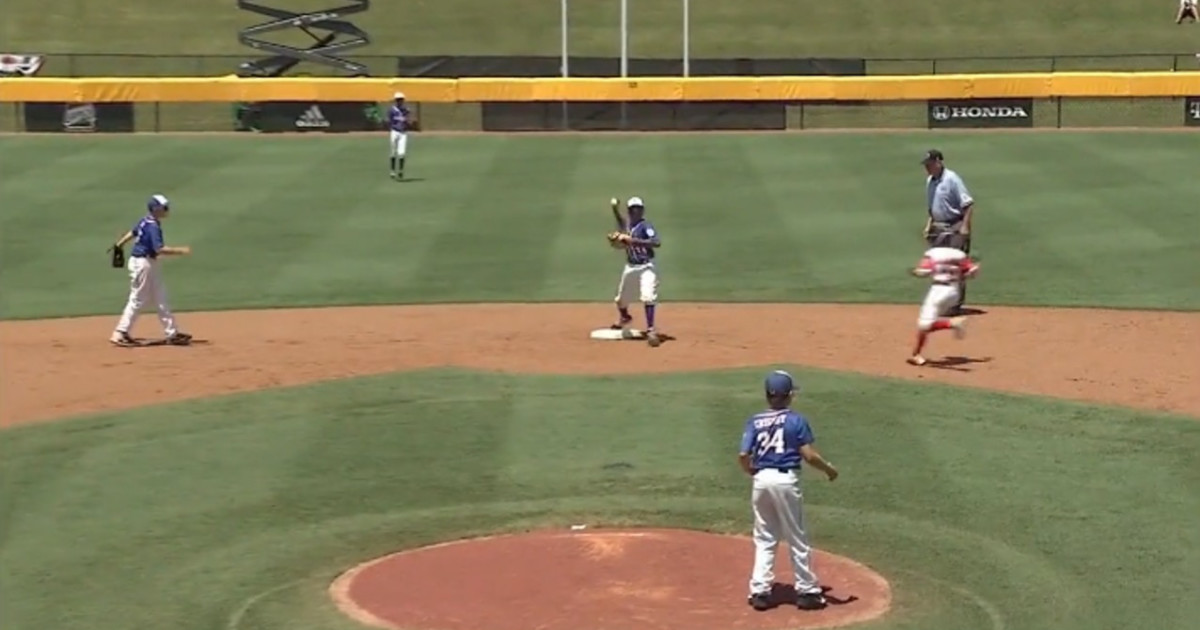 Alabama Turns Double Play Little League