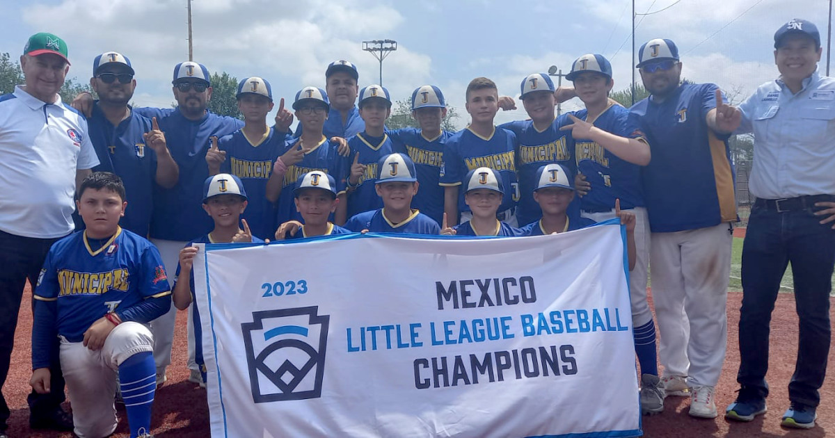 Los niños con los Padres! Proud to host Tijuana's All-Star Baseball Team  who represented Mexico in the 2023 Little League World Series at…