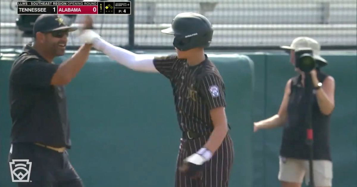 Lucas McCauley's RBI double - Little League