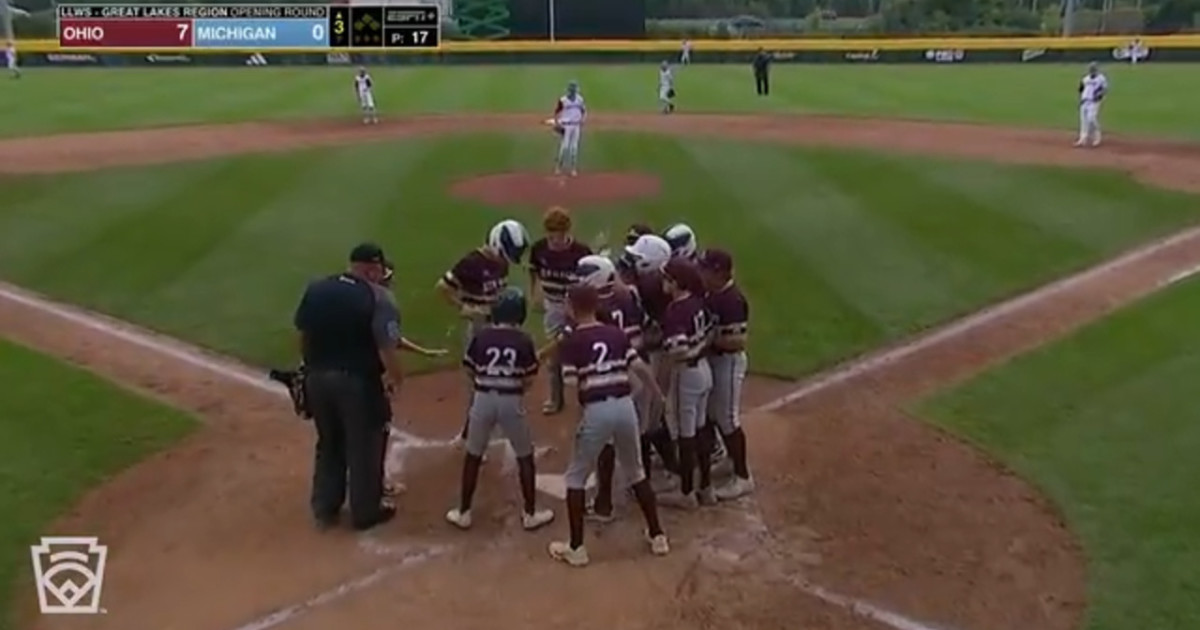Kevin Klingerman hits a 3 run homer Little League