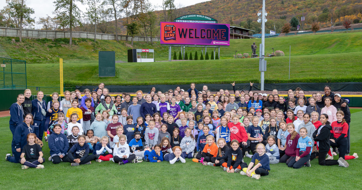 Everybody hits at the Little League World Series