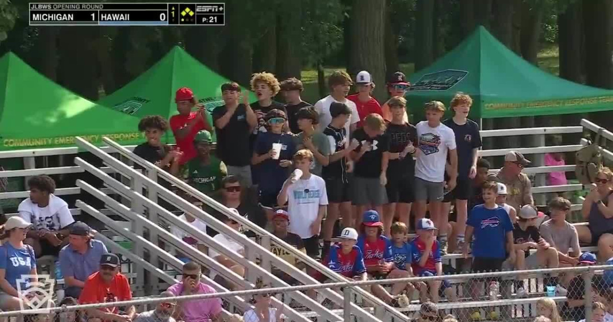 Lucas Doute's RBI single - Little League