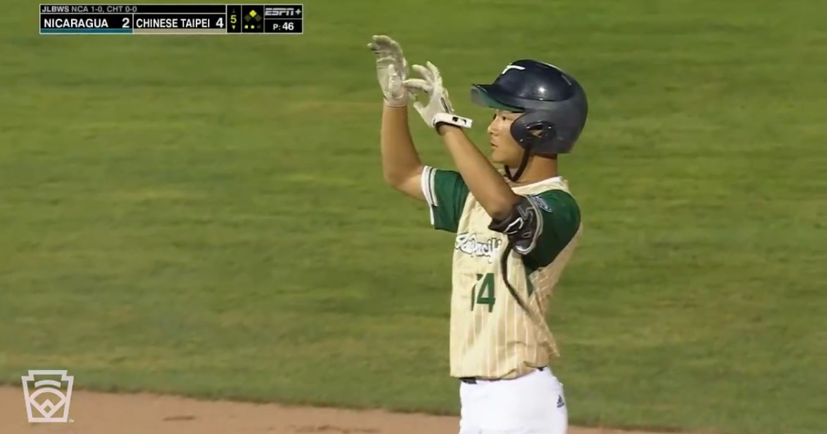 Cheng-Hung Chen extends the lead - Little League