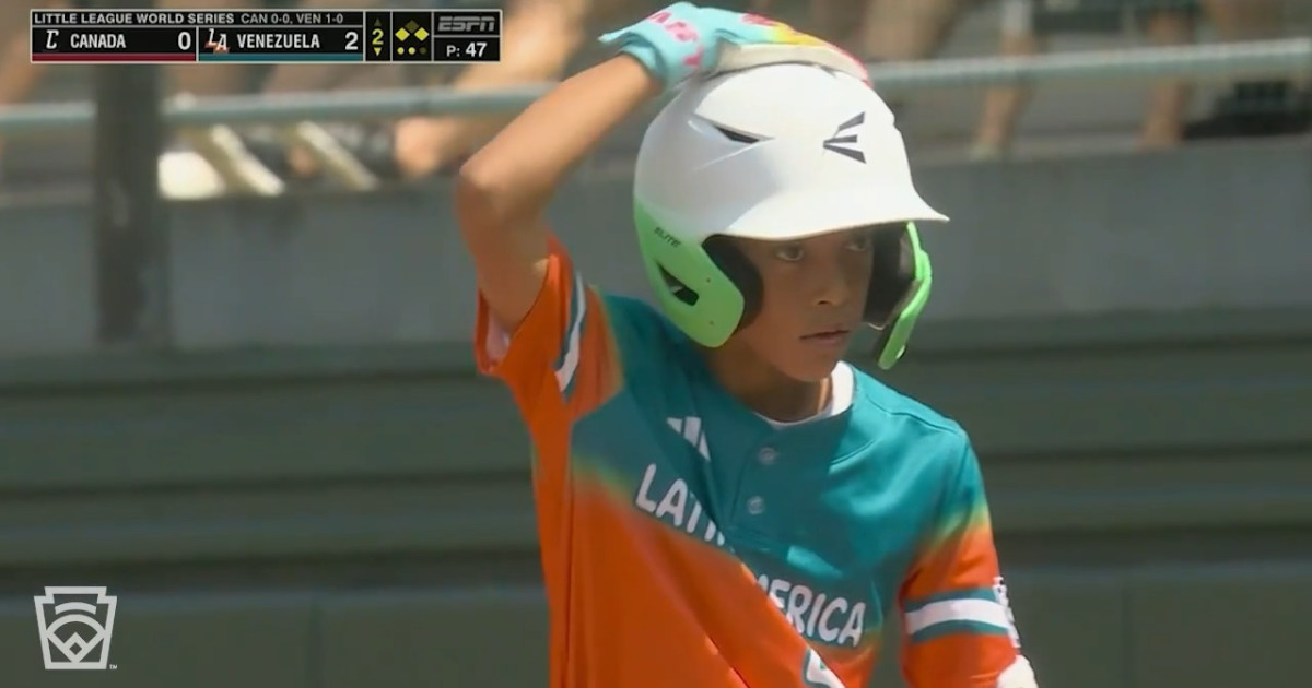 Florida Memorial Baseball: Ty Martinez RBI Single Drives in Andres Balart, Luis Alvarez Advances to Second