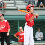 challenger game - batter waiting for ball