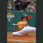 se player sliding into home plate