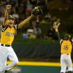 se player celebrating win