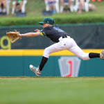 australia player catching ball