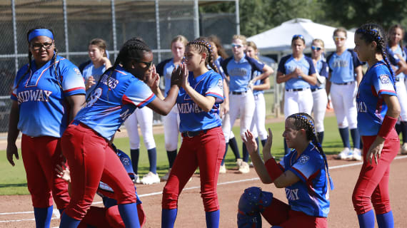 Game 8 Southwestern Regional Softball Championship Texas West 6 (Red) Louisiana 4 (Blue) (282)