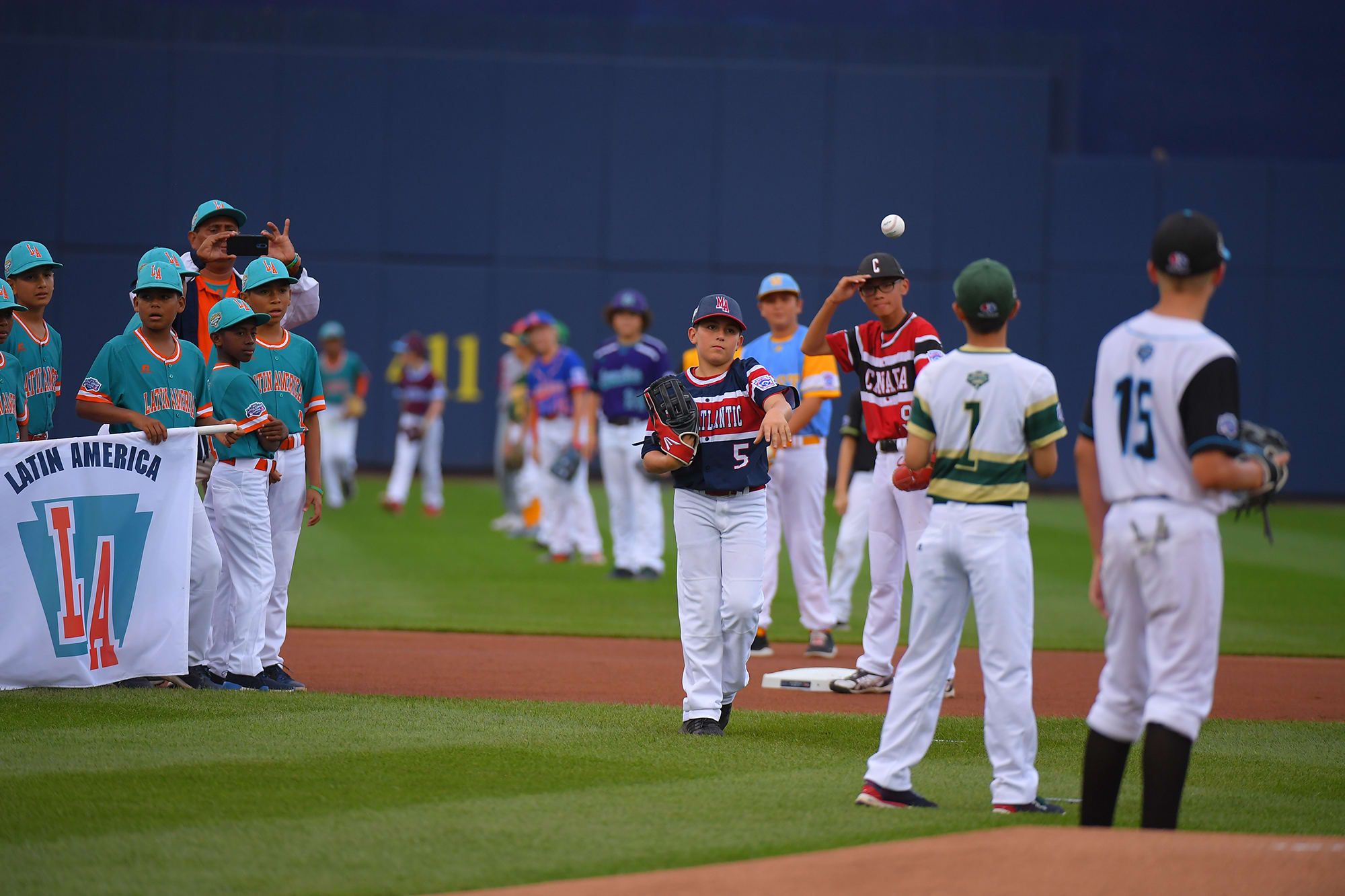 ll players opening ceremonies mlb classic