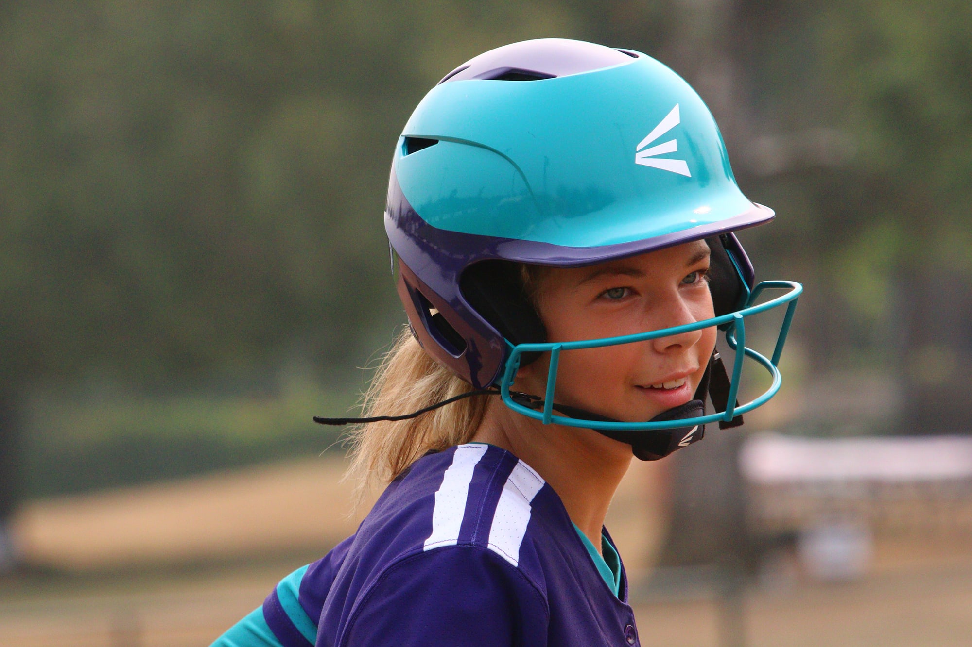 softball player smiling llsbws