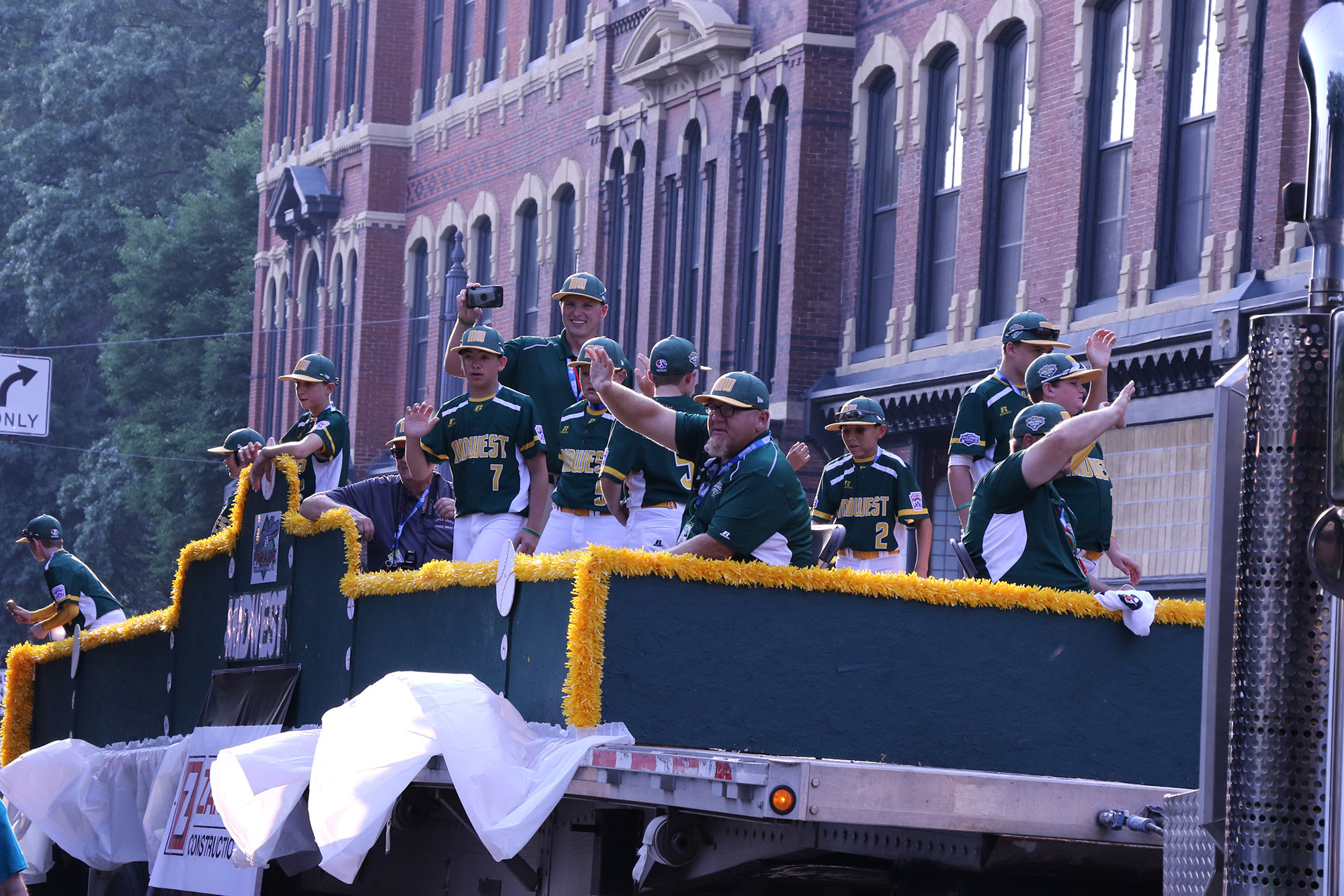 grand-slam-parade-3