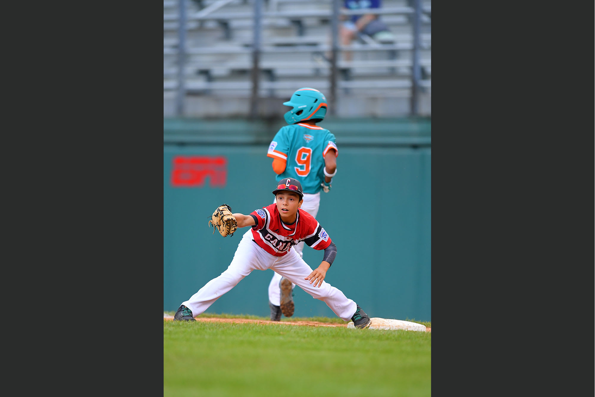 canada first baseman catching ball