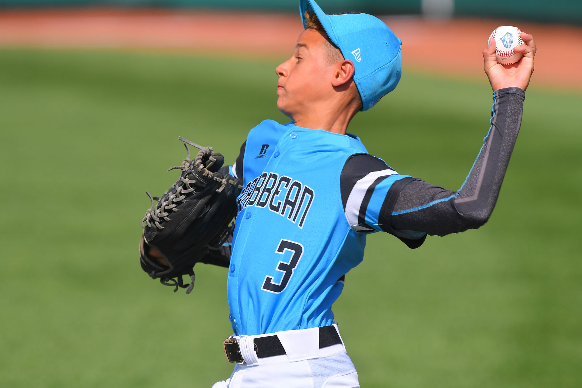 caribbean player throwing ball