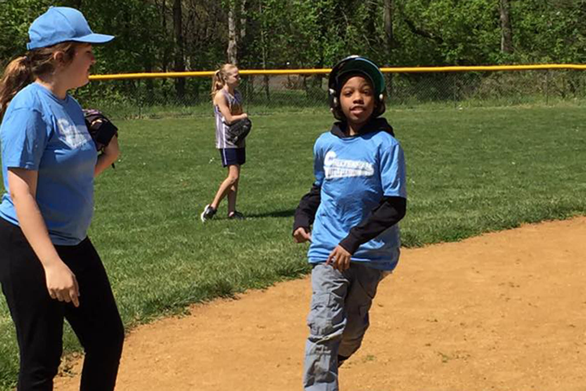 Cheltenham (Pa.) Little League player rounding third