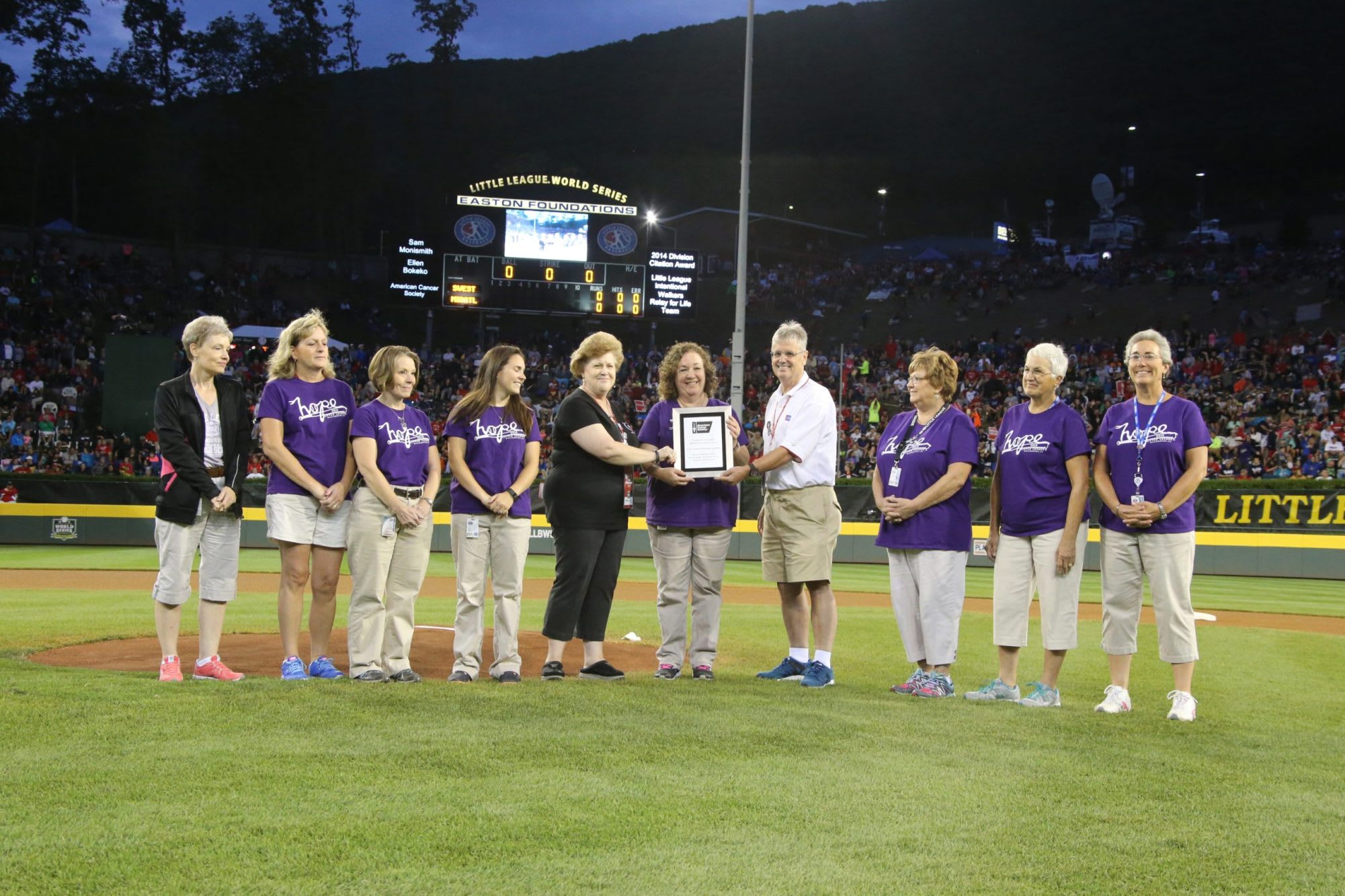 2015 Relay LLWS Award Presentation 2