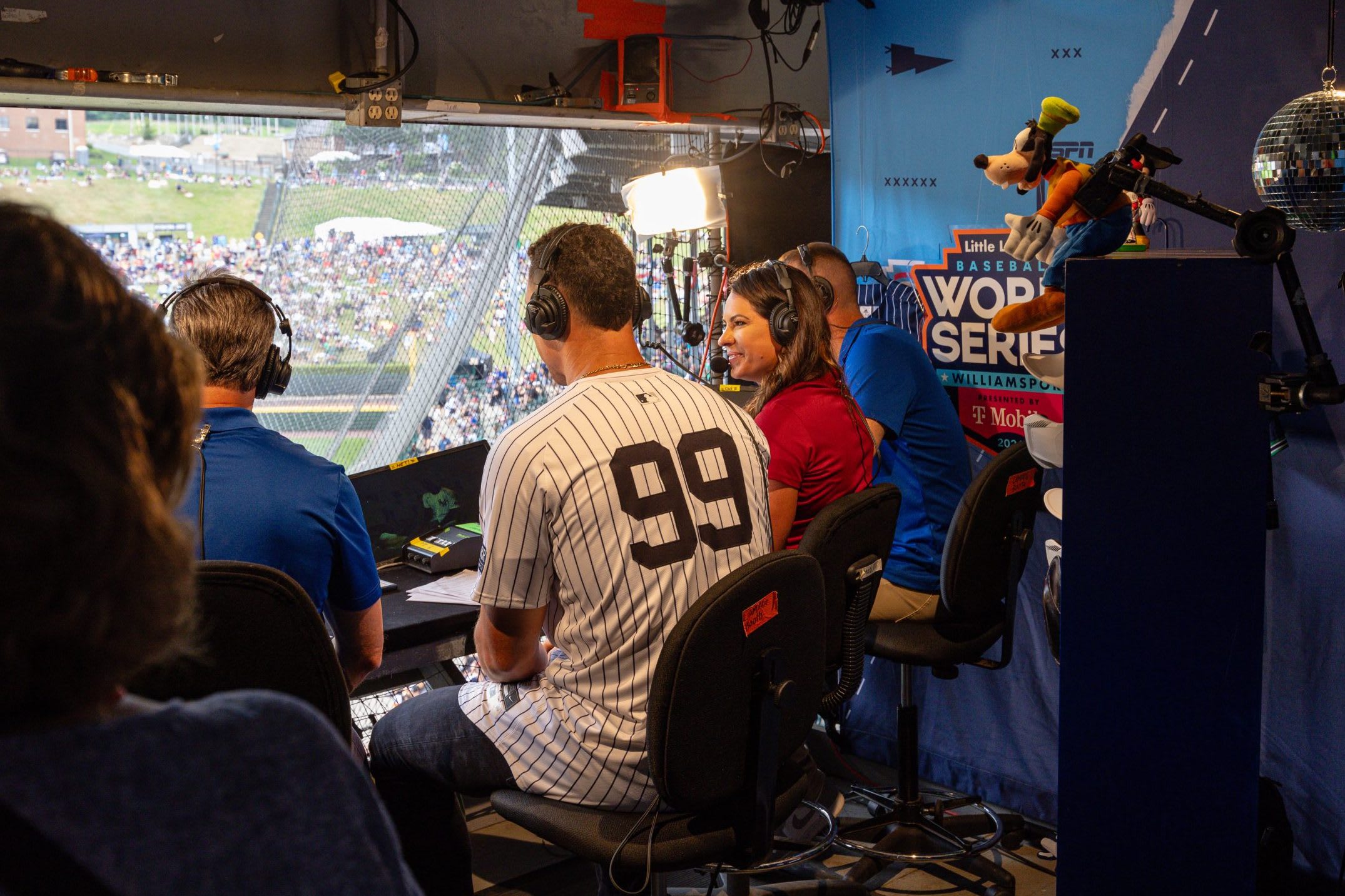 JessicaMendoza-inthebooth-llbws