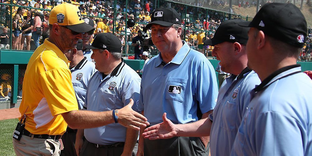 Veteran MLB Umpire and World Series Crew Chief Gerry Davis Joins