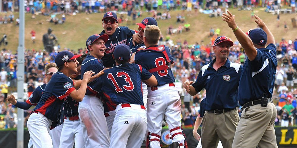 Little League Baseball® World Series Champions Recognized at Game Four of 2016  MLB World Series - Little League