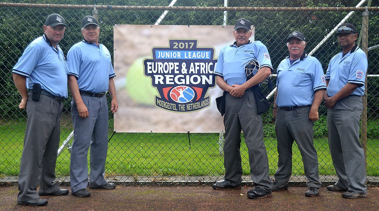 EA Softball umpires