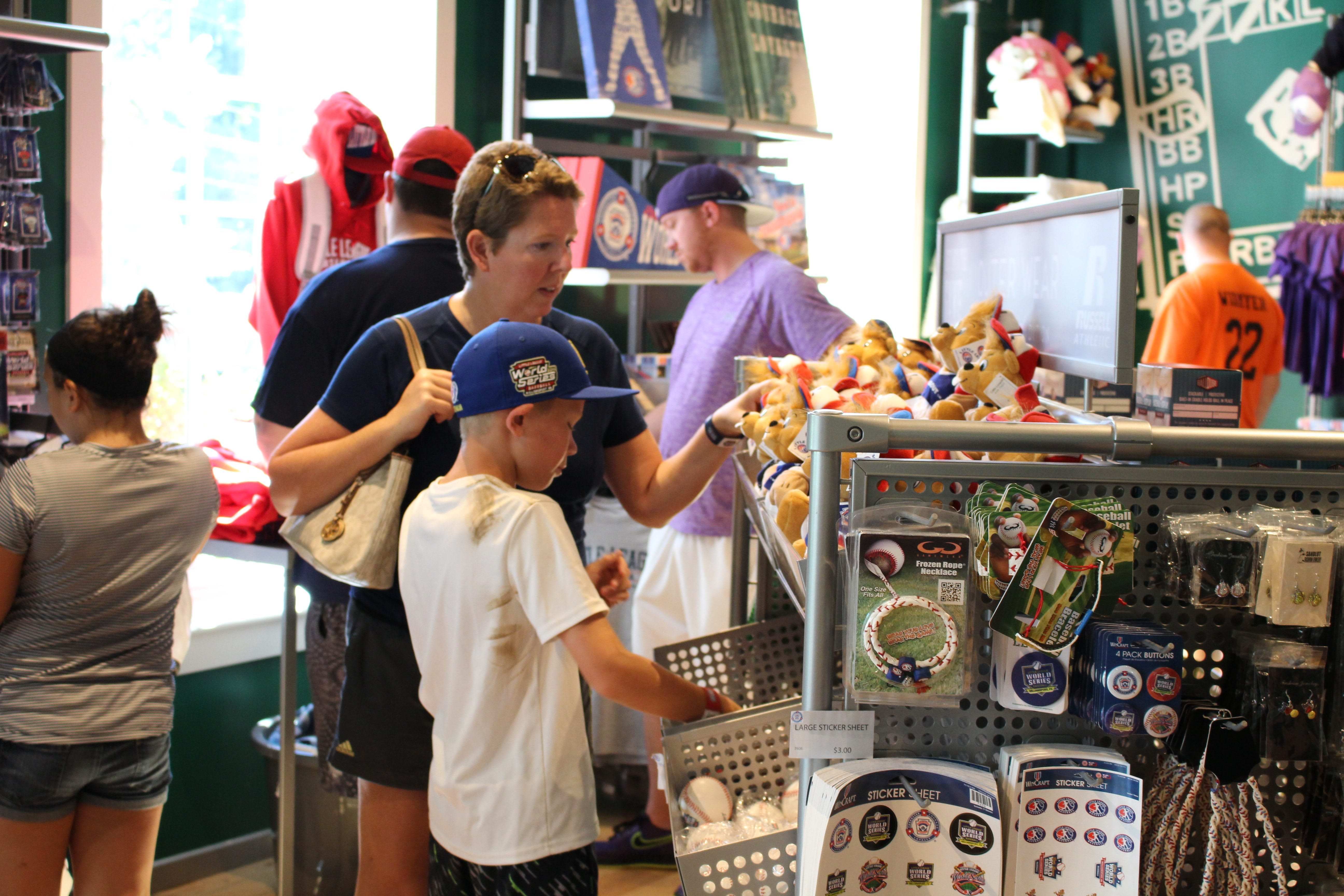 Mother's Day honored by Major League Baseball