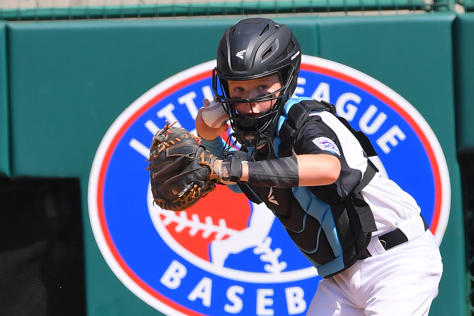 northwest catcher throwing ball