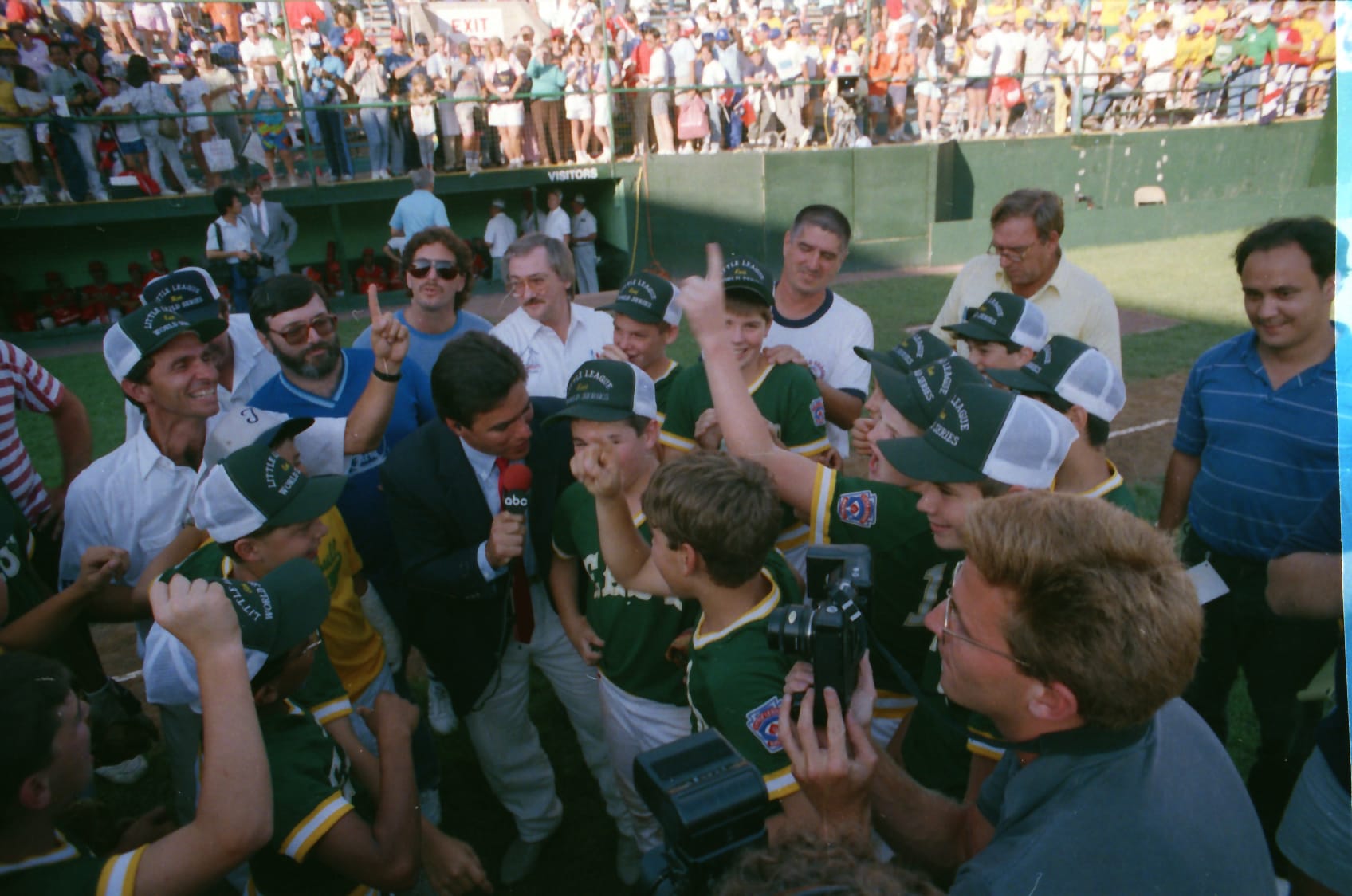 Chris Drury and the members of the 1989 Trumbull LL team talk with the media.