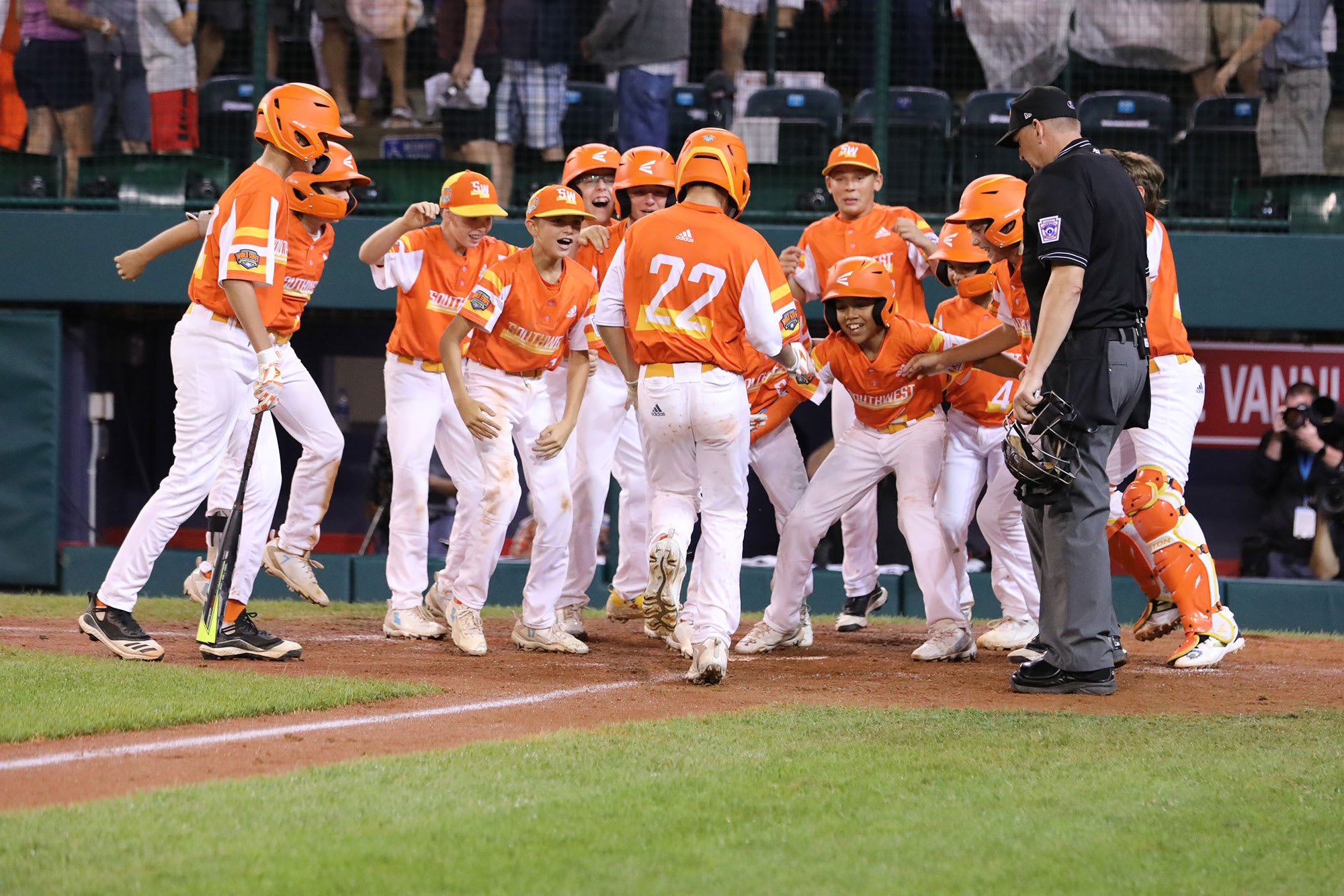 Little League championship team led by UH alumnus