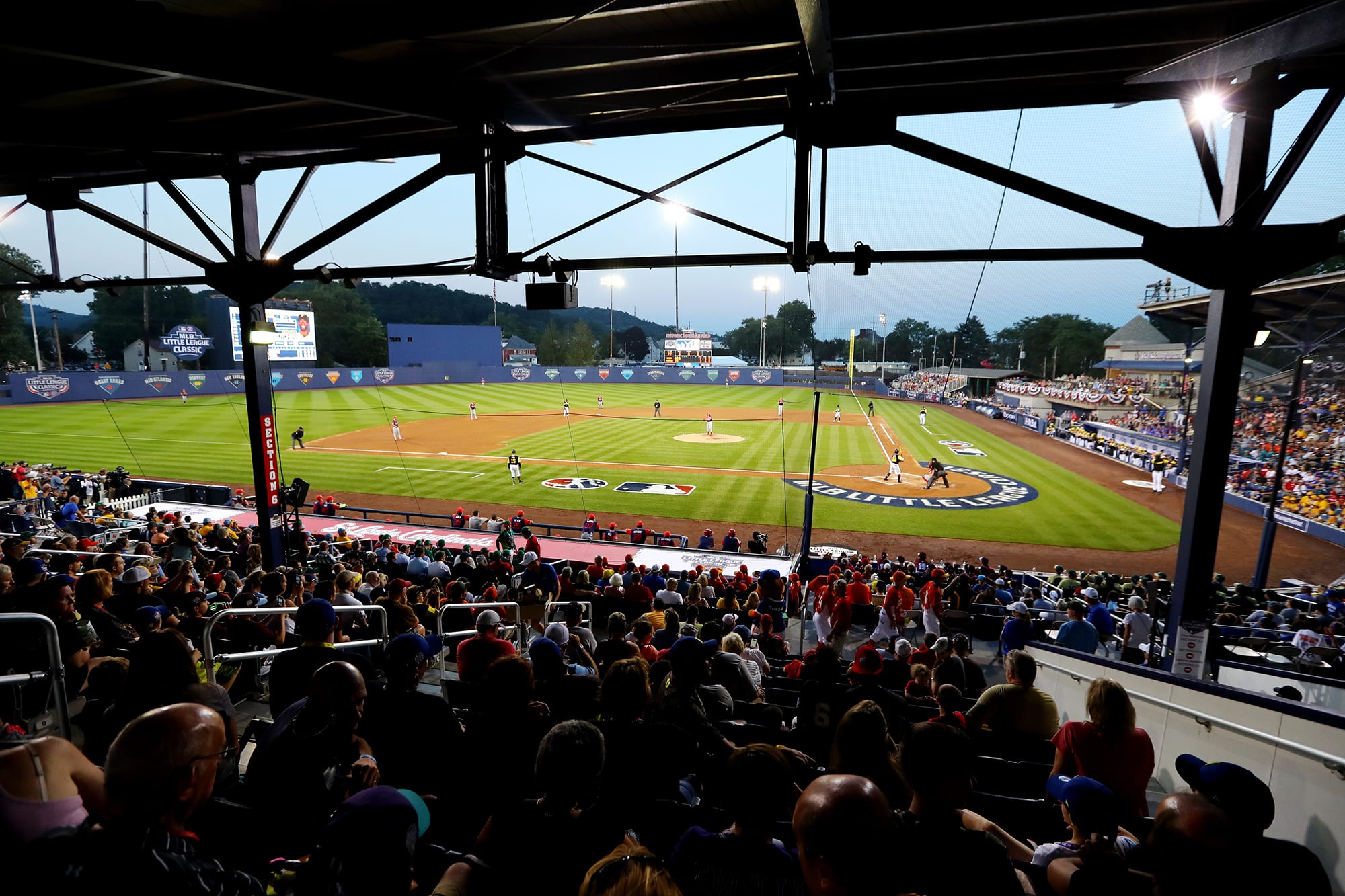 2017 MLB LL Classic