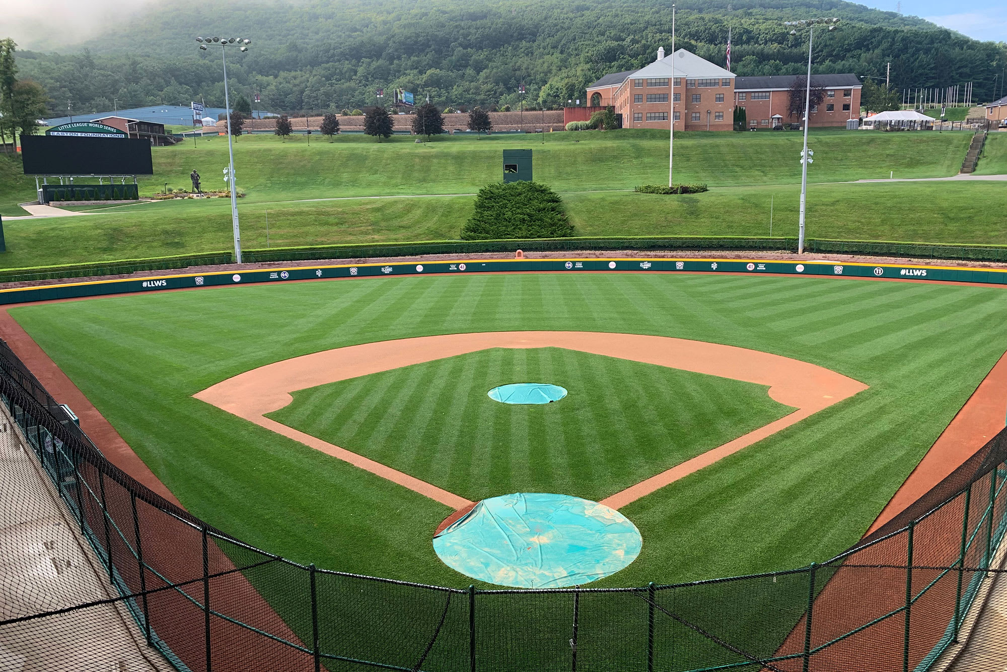 Little League baseball draws crowds to community park