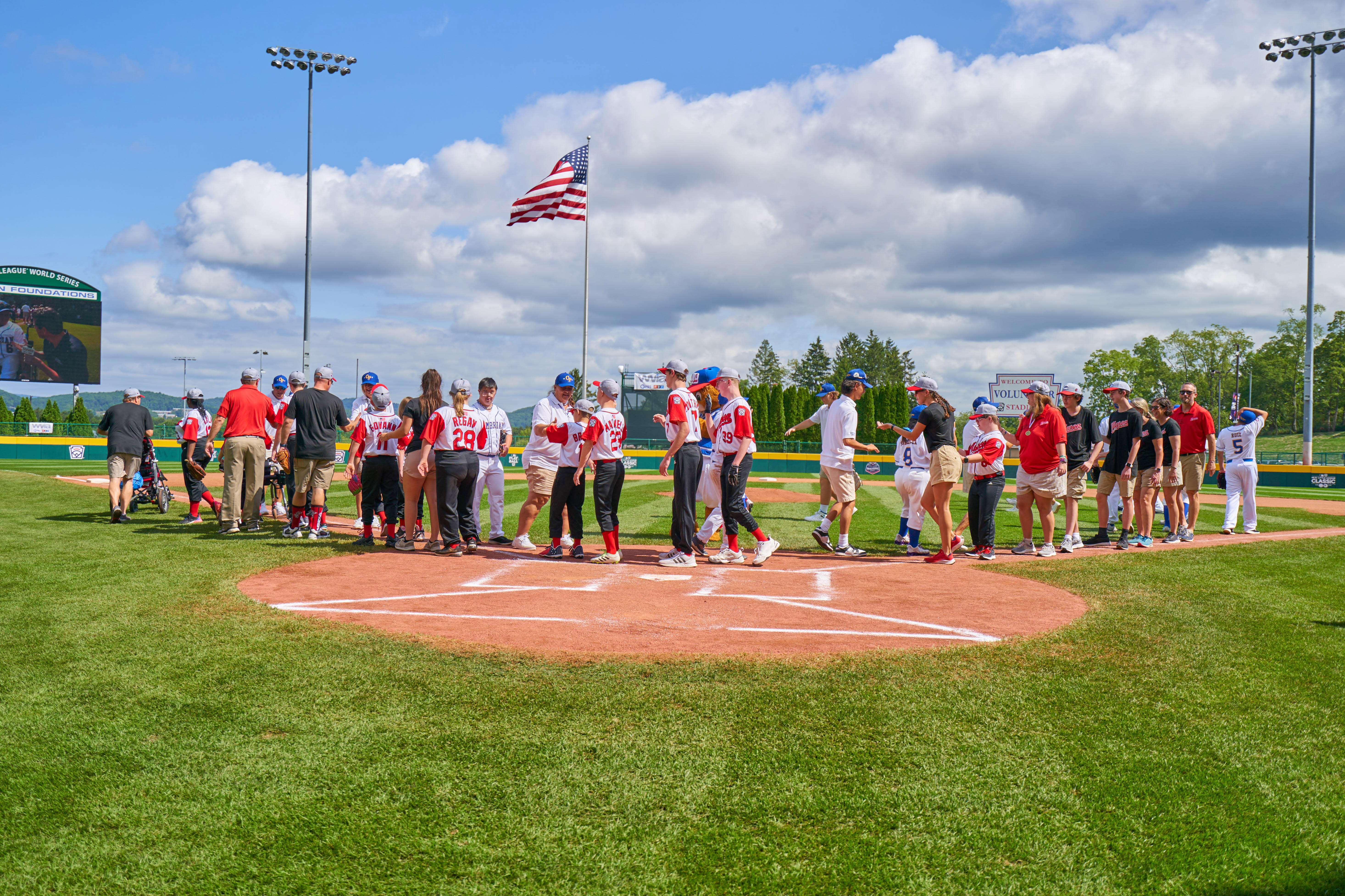 Teams from Ohio, California Set for 2022 Little League Challenger