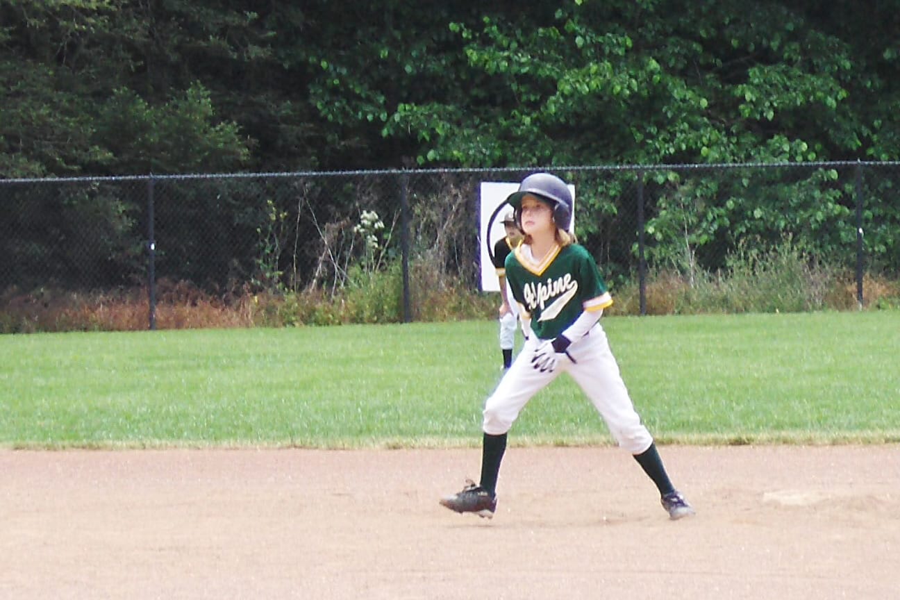 2008EasterBasketballBaseball102-TiernaDavidson-2