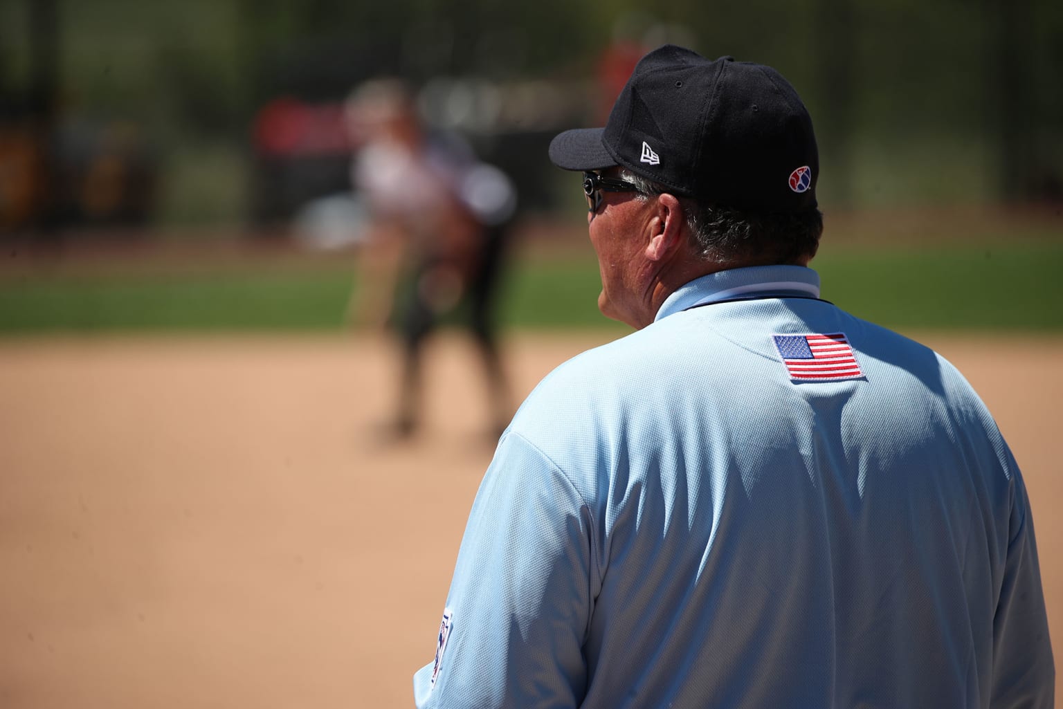 back umpire looking towards batter