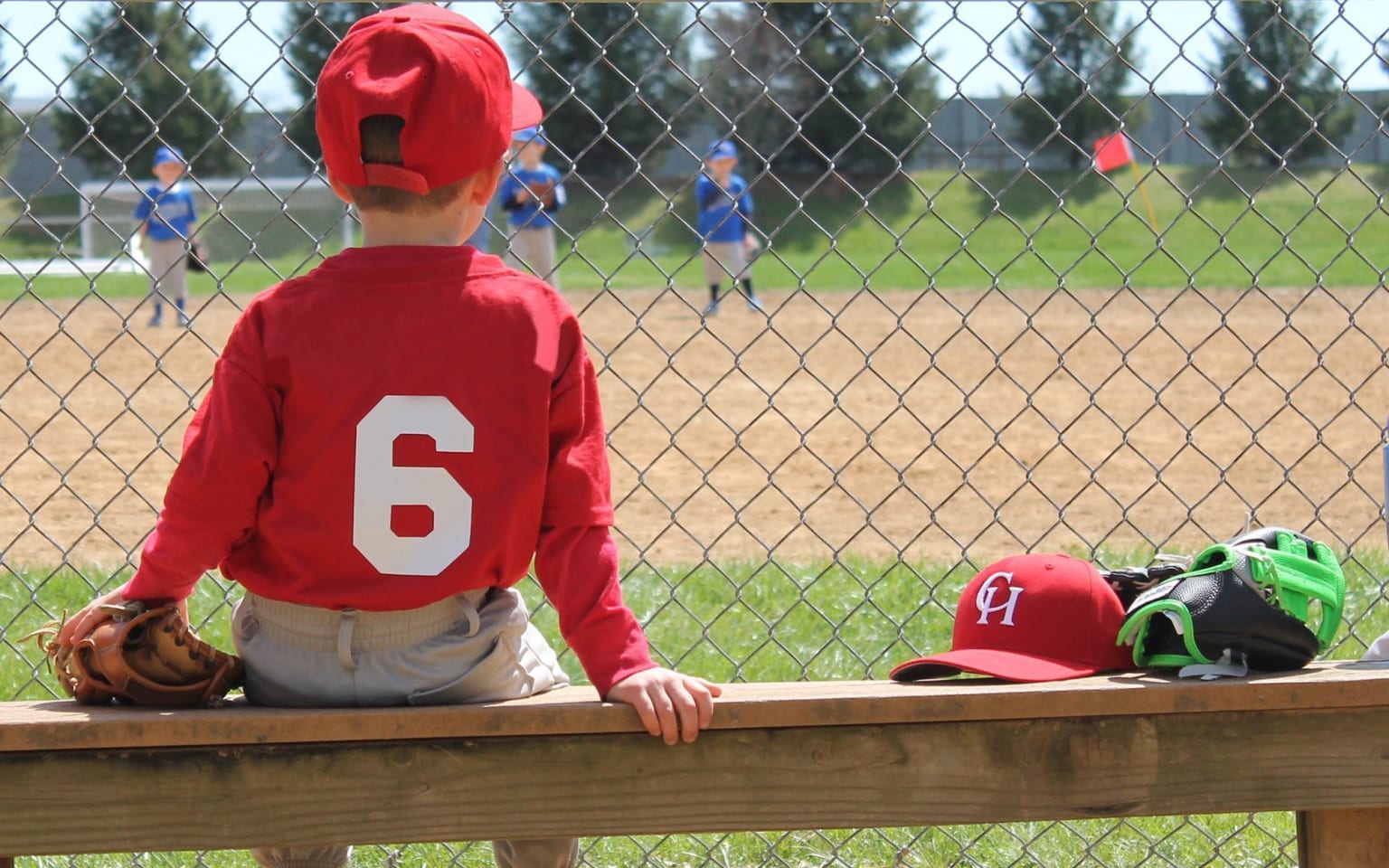 bb-player-sitting-bench