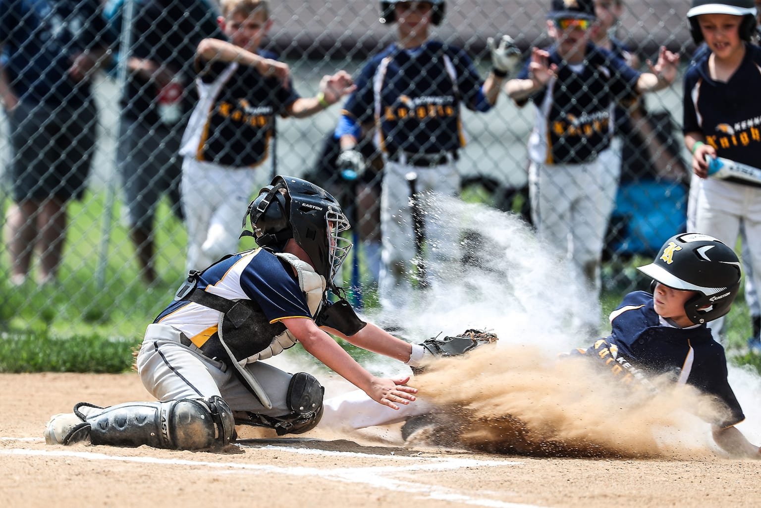 bb-player-sliding-into-homeplate