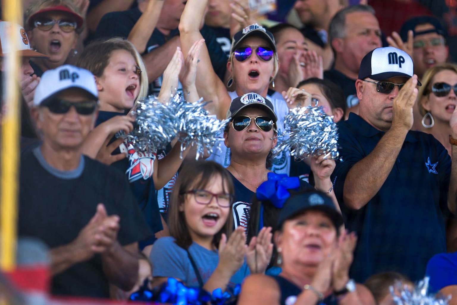 parents-yelling-cheering-stands