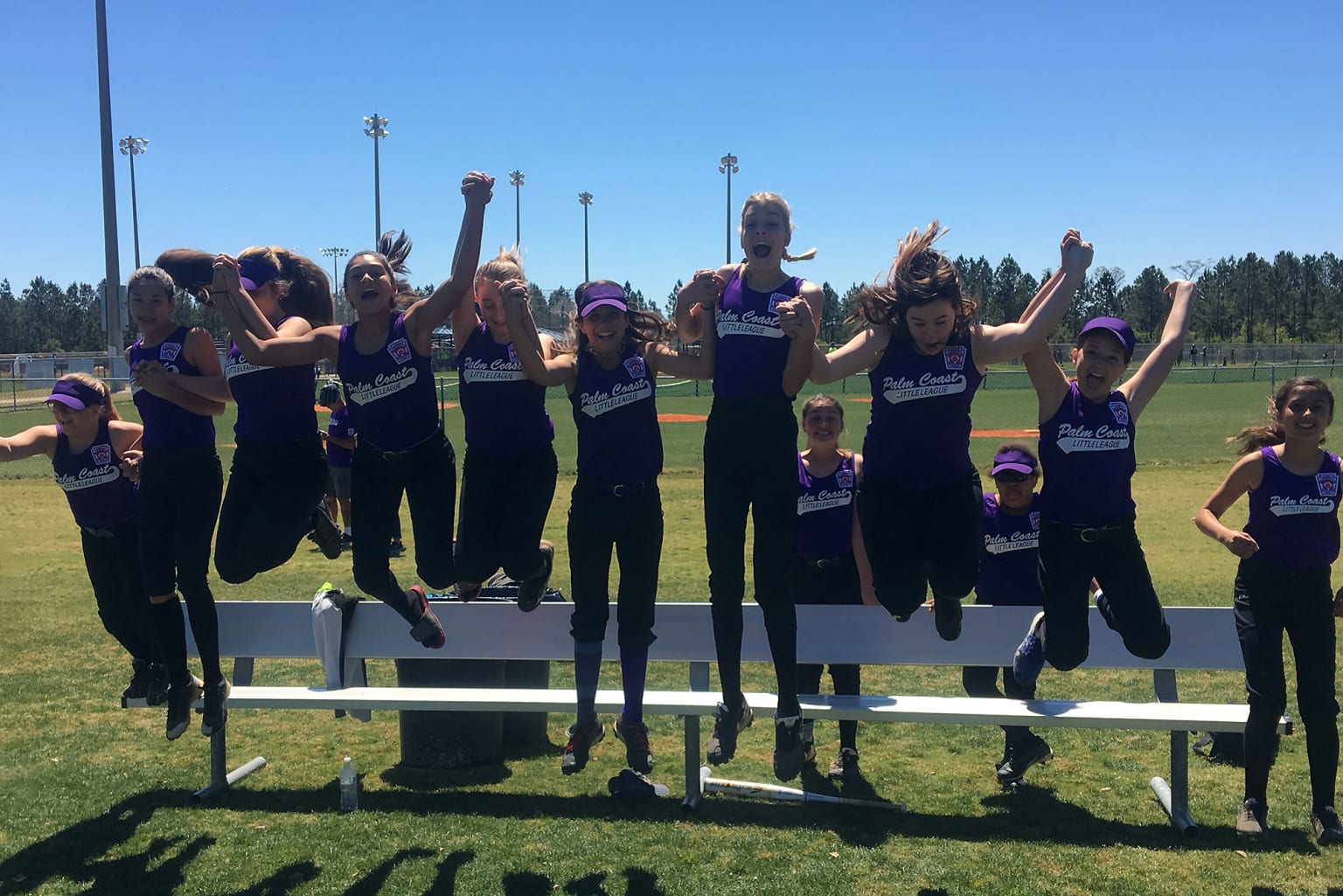 sb players jumping off bench