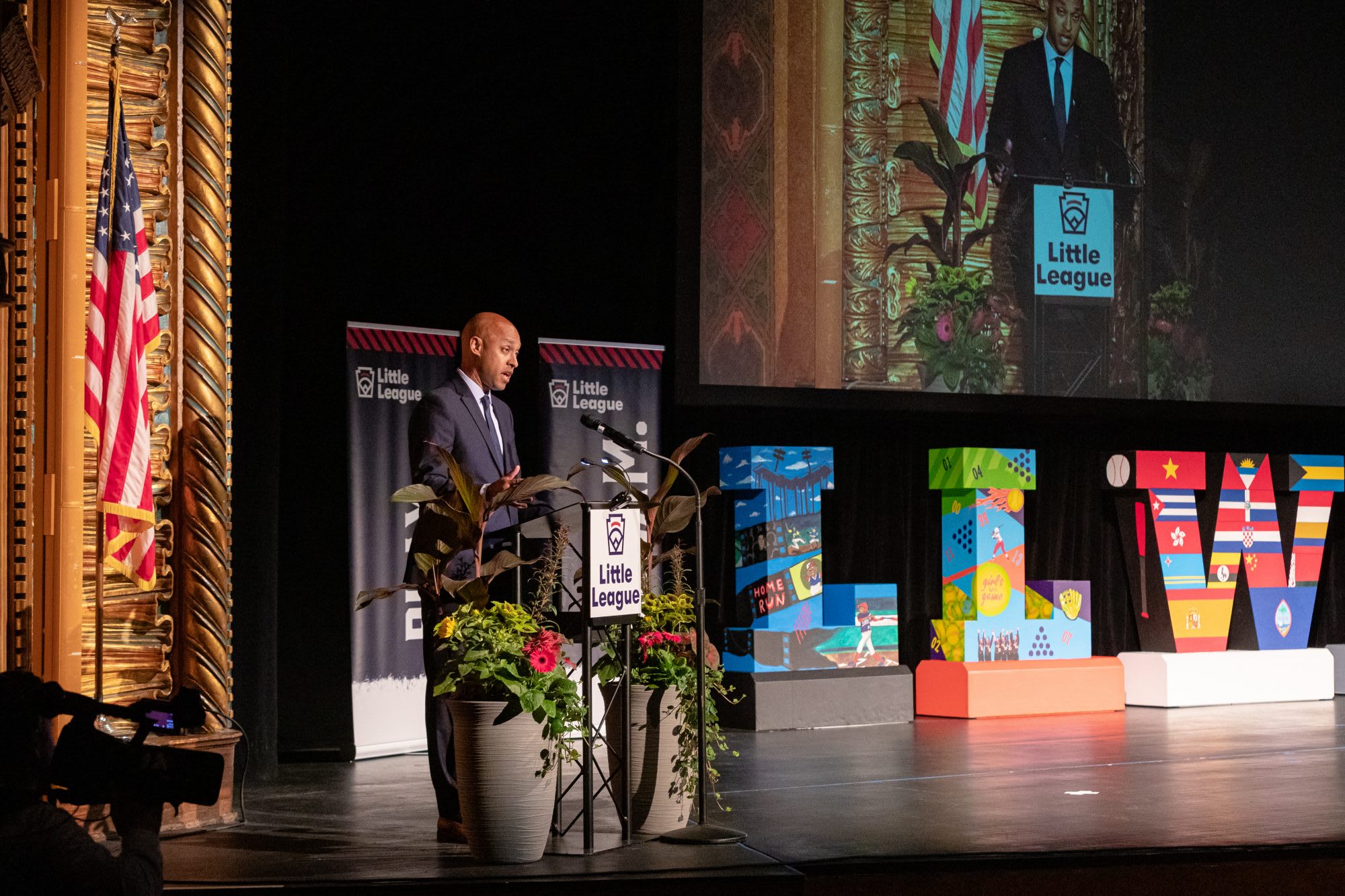 Congress Opening Convocation Mayor Derek Slaughter