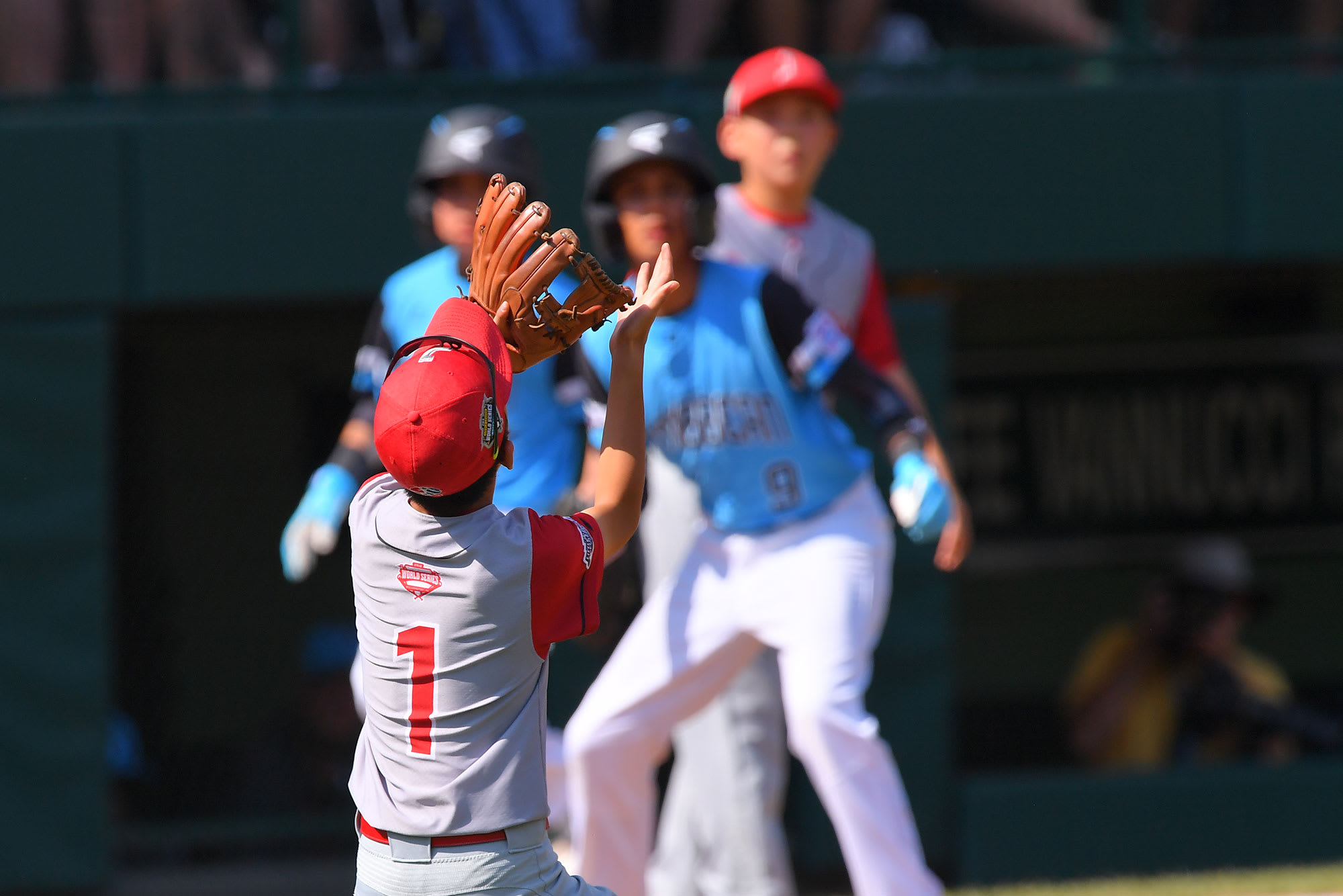 japan player catching ball