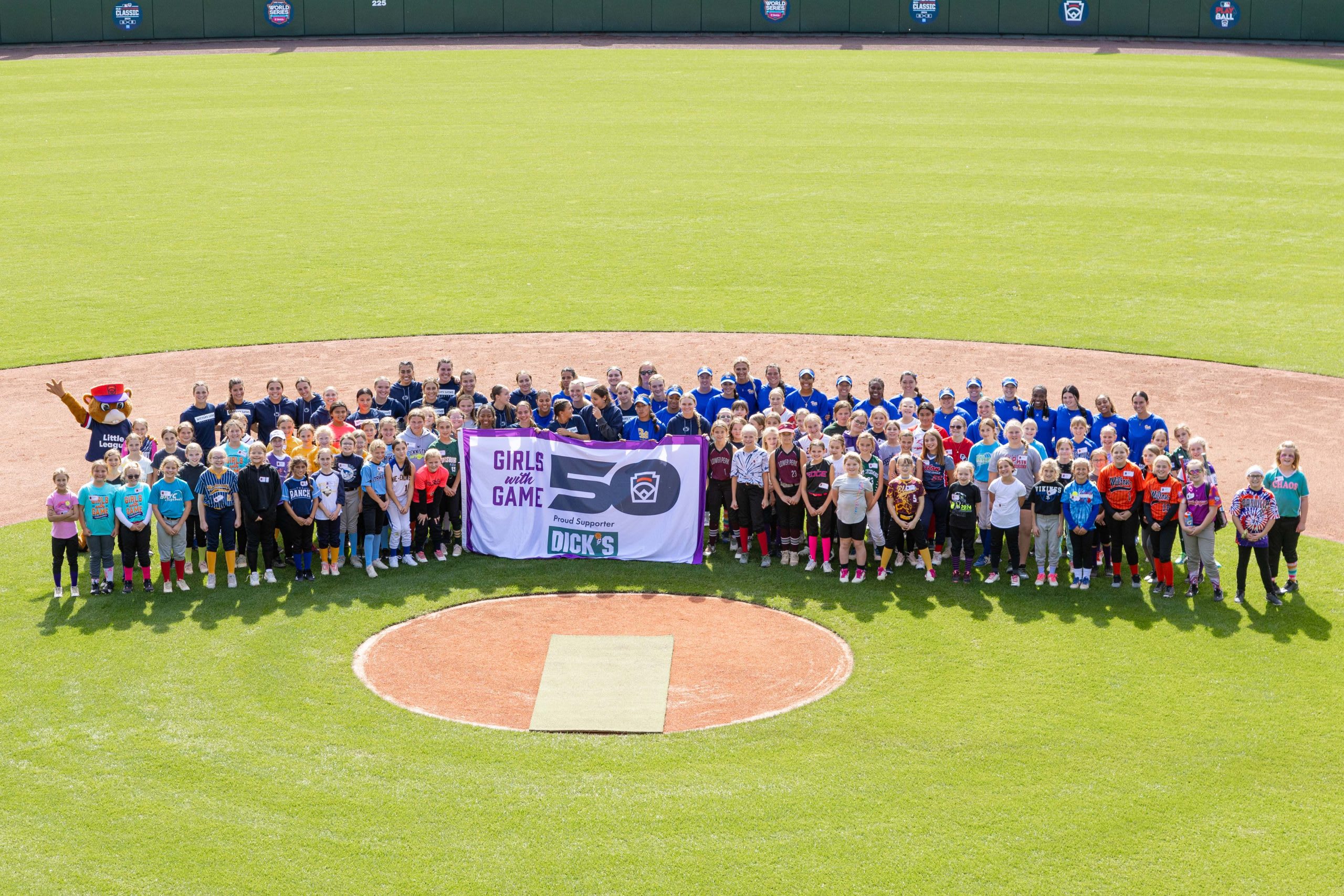 GWG50 Group Photo at GWG Experience (GWGX)